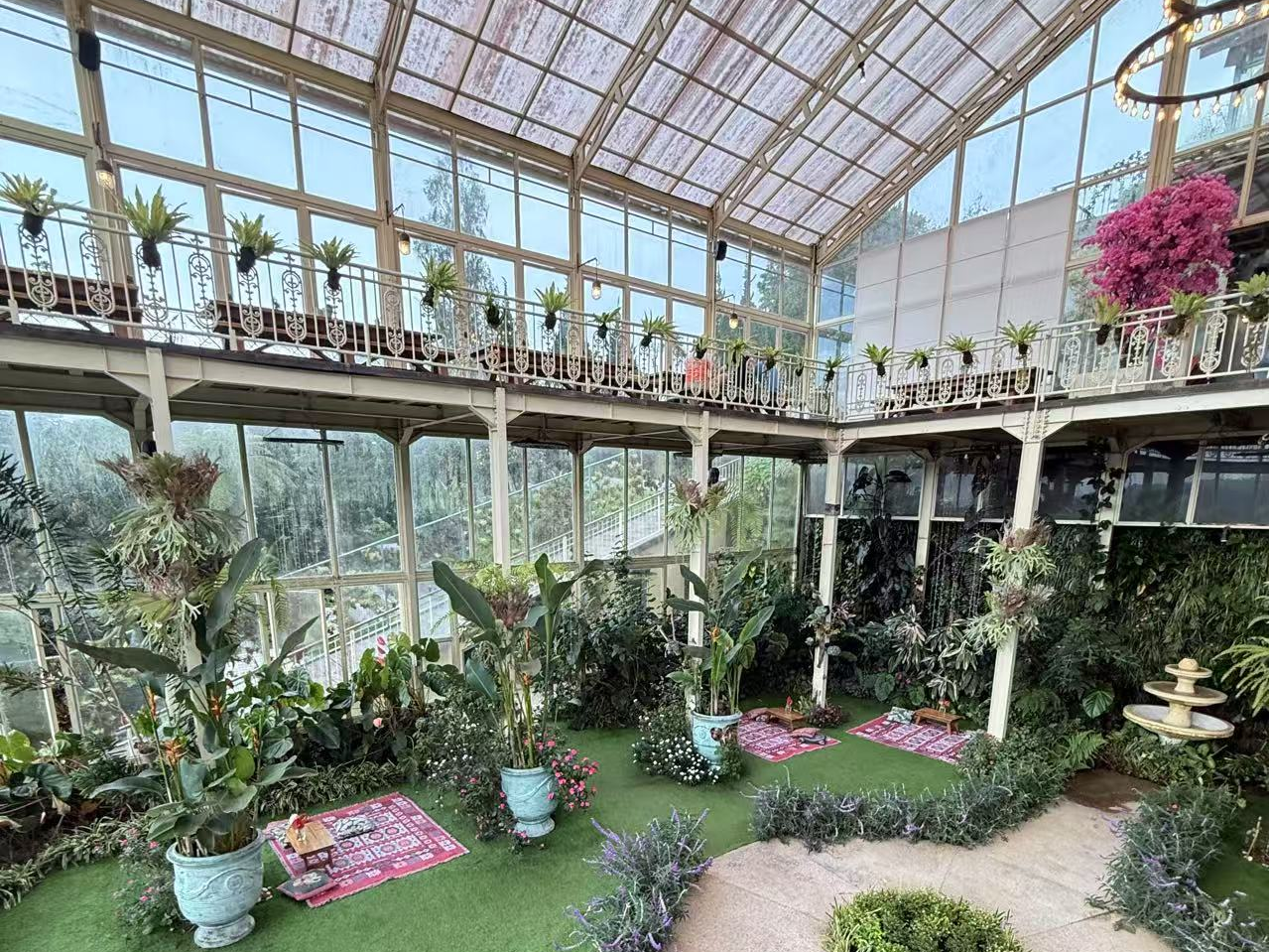 RUMAH GEMUK 網紅玻璃屋