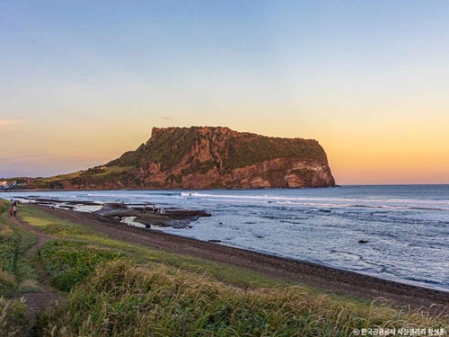 城山日出峰(UNESCO世界自然遺產)