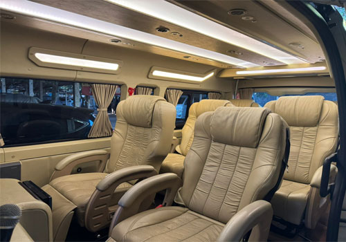 海獅 HIACE PREMIO LUXURY